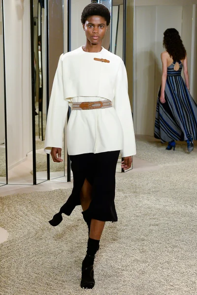 Look 24